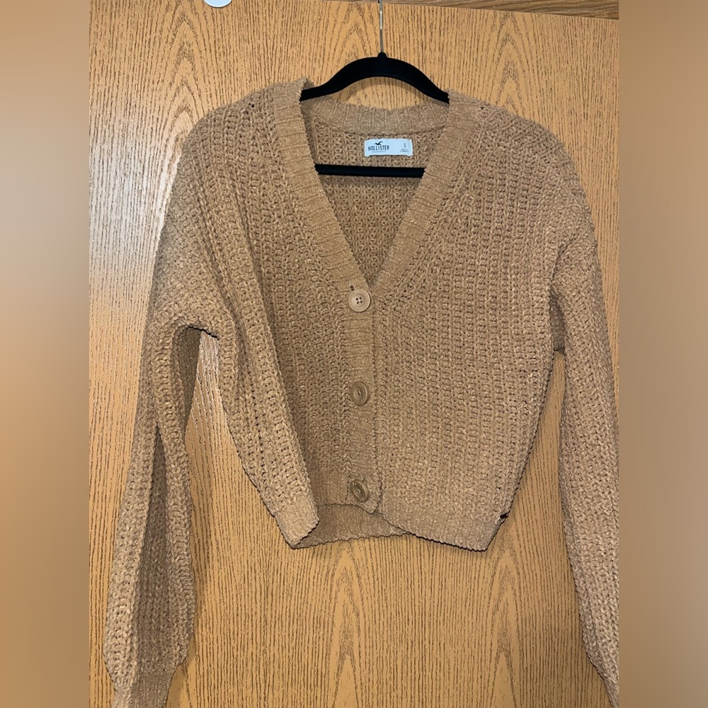 Hollister sweater